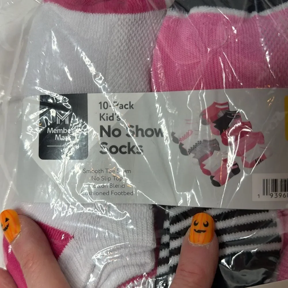 Member Mark Girl’s No Show Pack said stem Socks. Size 10-3.